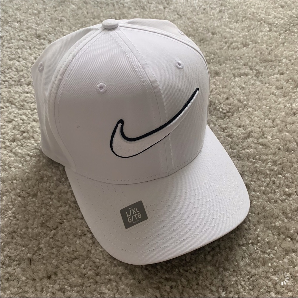 🆕 NWT! Nike Men’s Golf Hat